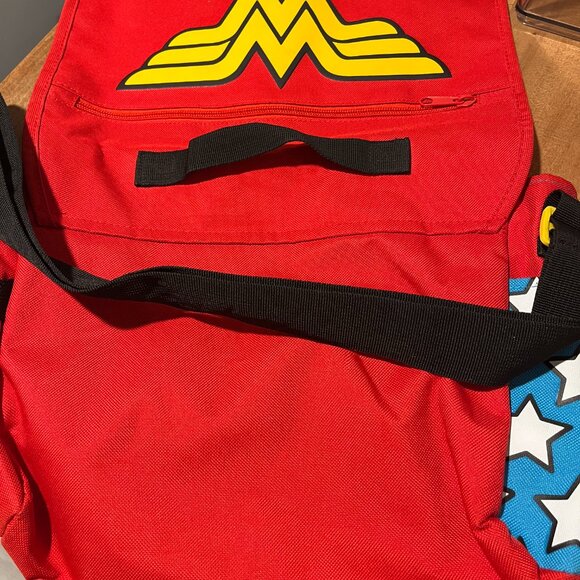 Wonder Woman Tote Bag - Picture 2 of 4
